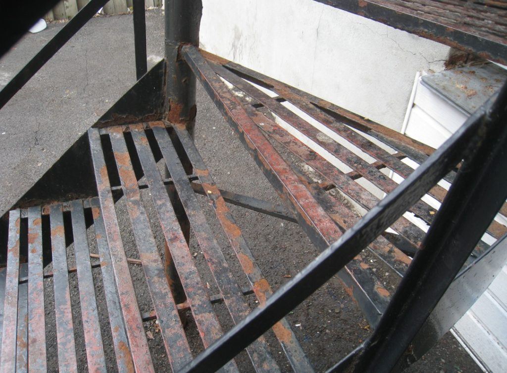 stairwell-rust1